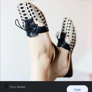 Fizzy Goblet Sneaker Juttis/Flats